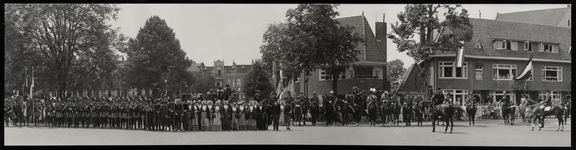 29213 Afbeelding van de maskerade ter gelegenheid van het derde eeuwfeest van de Utrechtse hogeschool, 22-27 juni 1936. ...